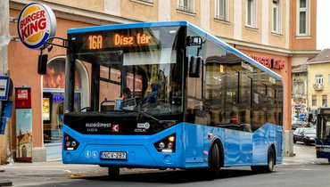 Ez a busz égett le teljesen a második tűzesetben (fotó: Buga Bence)