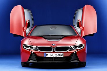 i8 red