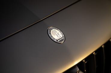 Der neue Mercedes-AMG C 63 S E PERFORMANCE (Kraftstoffverbrauch gewichtet, kombiniert: 6,9 l/100 km; CO2Â Emissionen gewichtet, kombiniert: 156 g/km; Stromverbrauch gewichtet, kombiniert: 11,7 kWh/100 km)Â Exterieur: MANUFAKTUR graphitgrau magno; Interieur: Leder Nappa AMG schwarz mit grauer Ziernaht;Kraftstoffverbrauch gewichtet, kombiniert: 6,9 l/100 km; CO2Â Emissionen gewichtet, kombiniert: 156 g/km; Stromverbrauch gewichtet, kombiniert: 11,7 kWh/100 km*

The new Mercedes-AMG C 63 S E PERFORMANCE (combined fuel consumption, weighted: 6.9 l/100 km; combined CO2Â emissions, weighted: 156 g/km; combined electric energy consumption, weighted: 11.7 kWh/100 km) exterior: MANUFAKTUR graphit grey magno; interior: Nappa leather AMG black with grey contrast stitching;Combined fuel consumption, weighted: 6.9 l/100 km; combined CO2Â emissions, weighted: 156 g/km; combined electric energy consumption, weighted: 11.7 kWh/100 km*