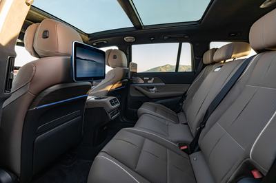 Der neue Mercedes-Benz GLS, 2026Lackierung: DARK PETROLPolsterung: MANUFAKTUR Nappa Leder tartuffobraun The new Mercedes-Benz GLS, 2026.Exterior: DARK PETROLInterior: MANUFAKTUR nappa leather truffle brown