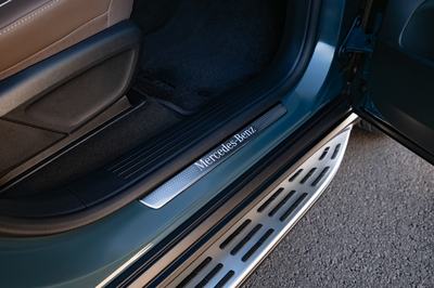 Der neue Mercedes-Benz GLS, 2026Lackierung: DARK PETROLPolsterung: MANUFAKTUR Nappa Leder tartuffobraun The new Mercedes-Benz GLS, 2026.Exterior: DARK PETROLInterior: MANUFAKTUR nappa leather truffle brown