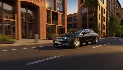 Mercedes-Benz EQS 580 4MATICLack: MANUFAKTUR black sparklingInnen: Exclusiv Nappa macchiatobeige / spacegreyMercedes-Benz EQS 580 4MATIC | Energieverbrauch kombiniert: 19,5-16,2 kWh/100 km | CO₂-Emissionen kombiniert: 0 g/km | CO₂-Klasse: A;Mercedes-Benz EQS 580 4MATIC | Energieverbrauch kombiniert: 19,5-16,2 kWh/100 km | CO₂-Emissionen kombiniert: 0 g/km | CO₂-Klasse: A*Mercedes-Benz EQS 580 4MATICLack: MANUFAKTUR black sparklingInnen: Exclusiv Nappa macchiatobeige / spacegreyMercedes-Benz EQS 580 4MATIC | energy consumption combined: 19.5-16.2 kWh/100 km | CO₂ emissions combined: 0 g/km | CO₂ class: A;Mercedes-Benz EQS 580 4MATIC | energy consumption combined: 19.5-16.2 kWh/100 km | CO₂ emissions combined: 0 g/km | CO₂ class: A*