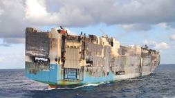 Felicity-Ace-With-Cargo-Of-Electrified-Cars-Has-Sunk