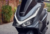 504670 25YM Honda PCX125