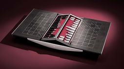 rolls-royce-chess-set (1)