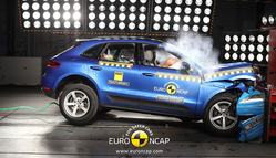 Porsche Macan 5*