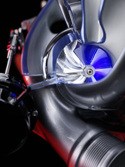 Compressor wheel inside the turbocharger in section – optimized geometry for maximum efficiency
