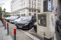 Budapest, 2026. június 12.Parkolóautomata Budapest belvárosában 2026. június 11-én. Várhatóan hatályba lép a fõvárosi parkolási rendelet módosítása, a tervek szerint emelkednek a parkolási díjak, július 1-tõl megszûnnek a parkolóautomaták, a BudapestGO applikációval lehet intézni a parkolást.MTI/Kovács Márton
