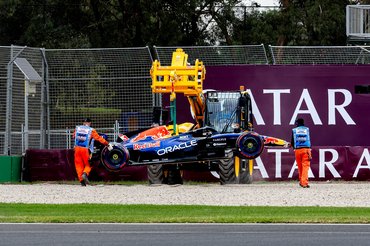 Max Verstappen of Oracle Red Bull Racing crashes his car at Turn 1 during Formula 1 Melbourne free practice and qualifying at Albert Park in Melbourne, Australia, on March 7, 2025. (Photo by Marcel van Dorst/EYE4IMAGES/NurPhoto via Getty Images)