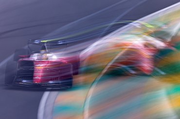 MELBOURNE, AUSTRALIA - MARCH 08: Lewis Hamilton of Great Britain driving the (44) Scuderia Ferrari SF-26 on track during the F1 Grand Prix of Australia at Albert Park Grand Prix Circuit on March 08, 2026 in Melbourne, Australia. (Photo by Lars Baron/Getty Images)