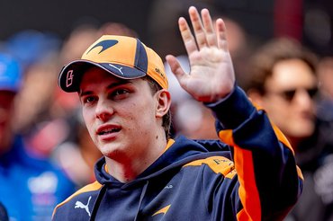 Formula 1 driver Oscar Piastri of the McLaren Mastercard Formula 1 Team during the Formula 1 China Shanghai race at the Shanghai International Circuit on March 15, 2025, in Shanghai, China. (Photo by Marcel van Dorst/EYE4IMAGES/NurPhoto via Getty Images)