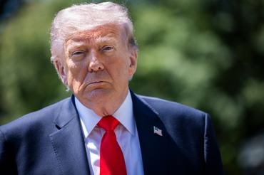 US President Donald Trump arrives to speak to members of the media on the South Lawn of the White House before boarding Marine One in Washington, DC, US, on Friday, May 1, 2026. Trump expressed displeasure with the current state of negotiations with Iran, blaming disjointed leadership in Tehran for preventing a deal to end the nine-week conflict that's triggered a global energy crisis. Photographer: Jim LoScalzo/EPA/Bloomberg via Getty Images