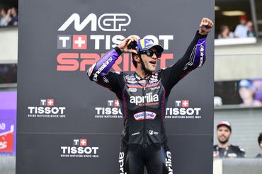 LE MANS, FRANCE - MAY 09: Jorge Martin of Spain riding the Aprilia Racing bike (89) takes victory during the Sprint ahead of the MotoGP of France at Circuit Bugatti on May 09, 2026 in Le Mans, France. (Photo by Gold & Goose Photography/Getty Images)