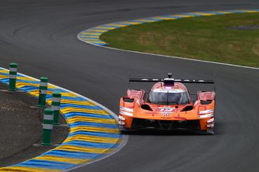LE MANS, FRANCE - JUNE 10: The #19 Genesis Magma Racing Genesis GMR-001-Hypercar of Mathieu Jaminet, Paul-Loup Chatin and Daniel Juncadella drives during qualifying ahead of the Le Mans 24 Hours at the Circuit de la Sarthe on June 10, 2026 in Le Mans, France. (Photo by Ker Robertson/Getty Images)