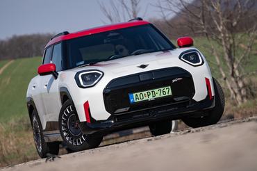 Mini-JCW-Aceman-2026-09.jpg