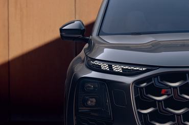 Original-17081-all-new-2027-audi-sq7-8700