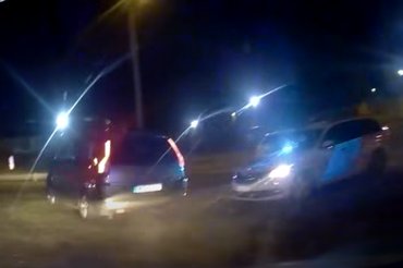 autós-üldözés-lopott-autó-budapest-brfk-videó