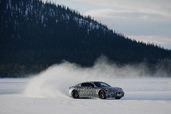 Mercedes-AMG GT 4-TÃ¼rer CoupÃ©: Letzter Wintertest mit Prototypen erfolgreich absolviert Mercedes-AMG GT 4-Door CoupÃ©: Last winter test with prototypes successfully completed