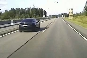 tesla-finnország-ittas